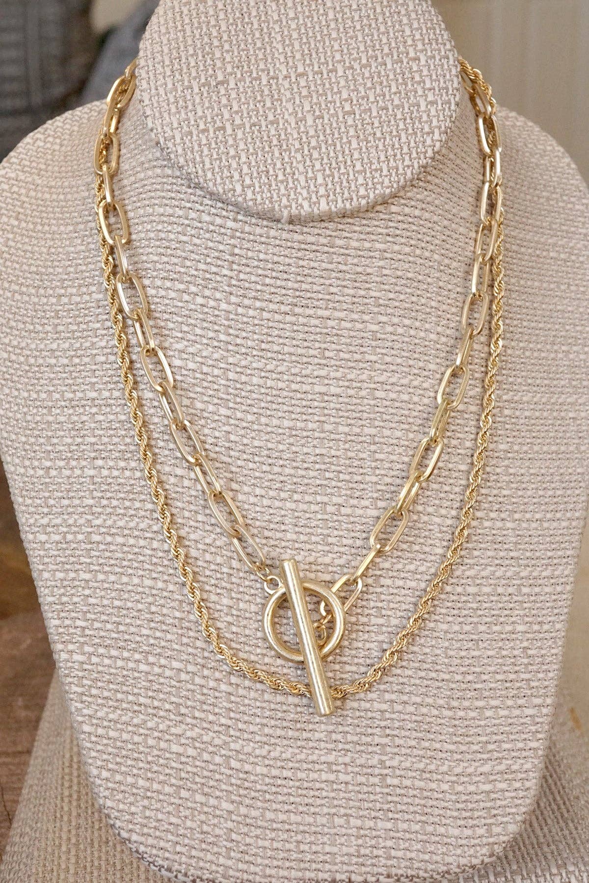 Front Toggle Closure Necklace Multi Layer Chain