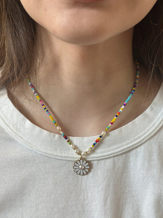 Daisy Beaded Necklace