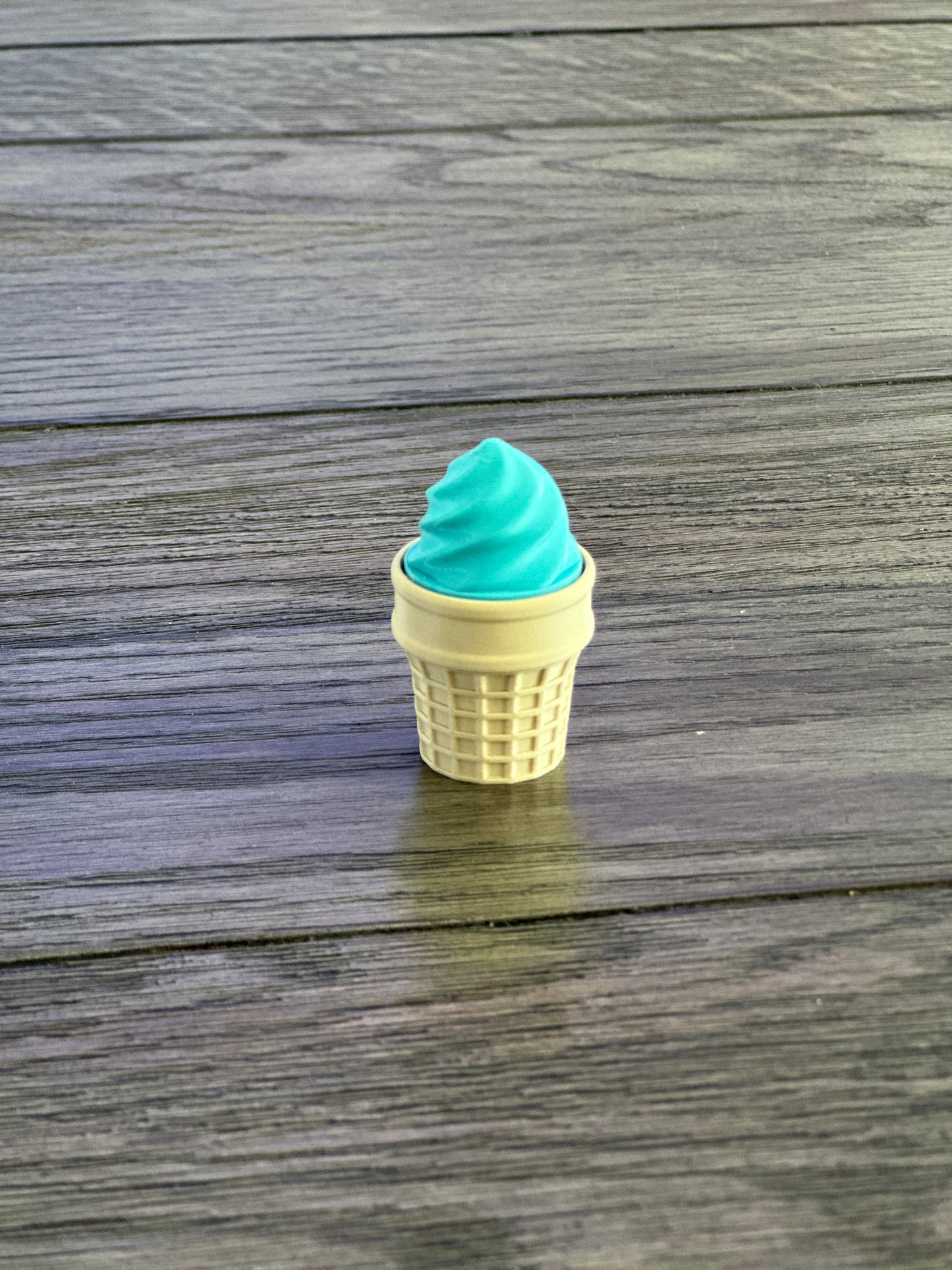Mini Ice Cream Clicker 🍦