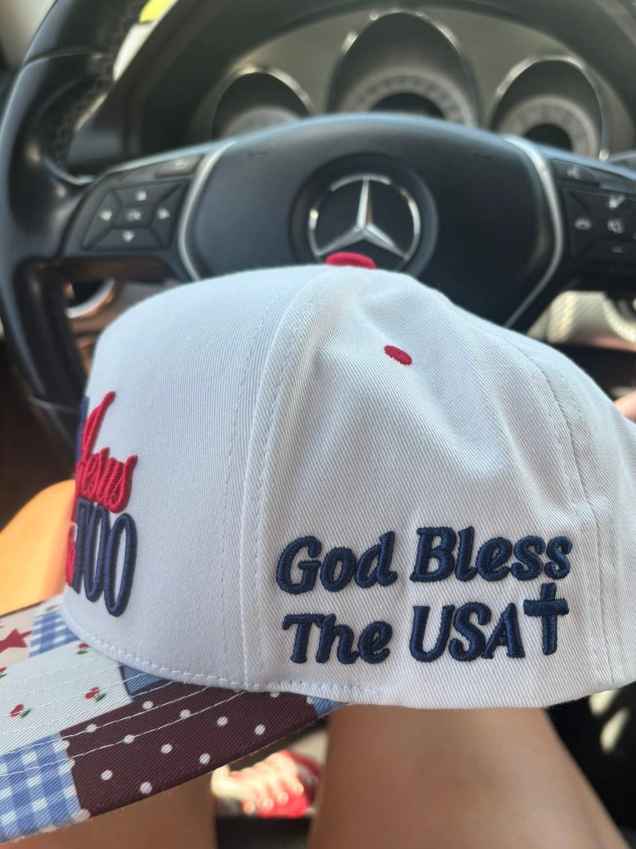 Loves Jesus & America too