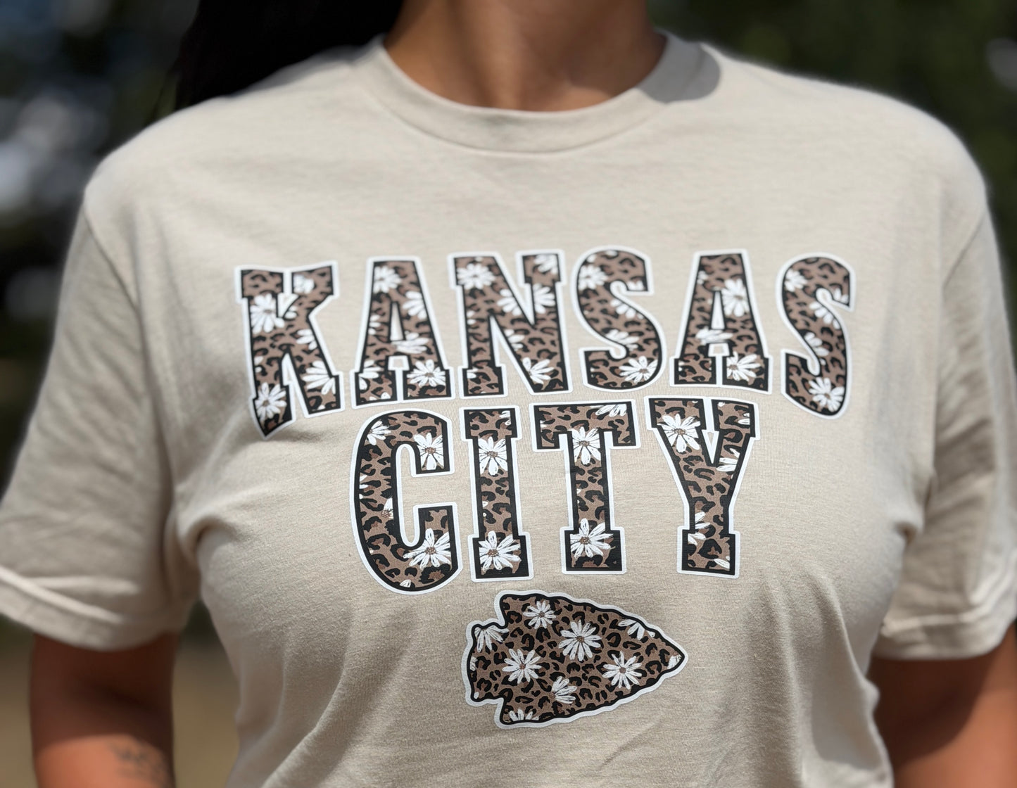 Daisy Leopard Kansas City Tee