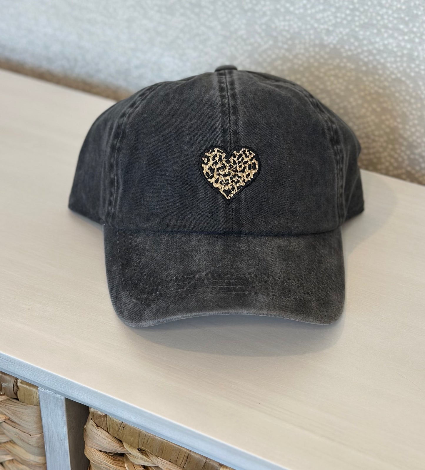 Leopard Heart Vintage Baseball Cap