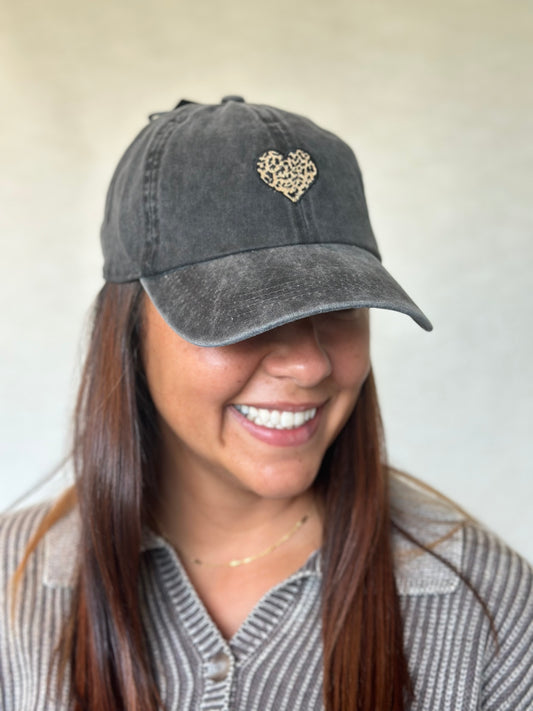 Leopard Heart Vintage Baseball Cap