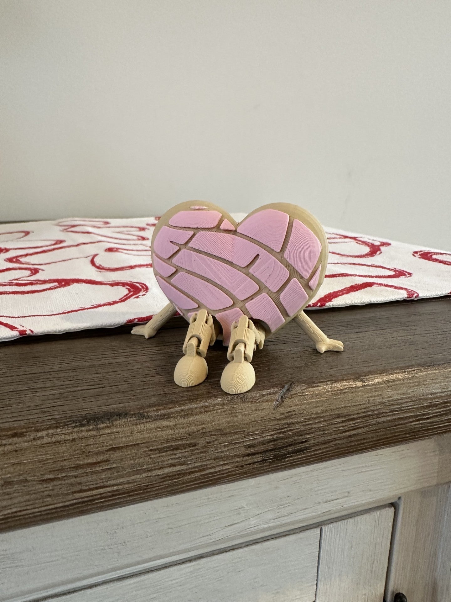 Conchita Desk Buddy 💗