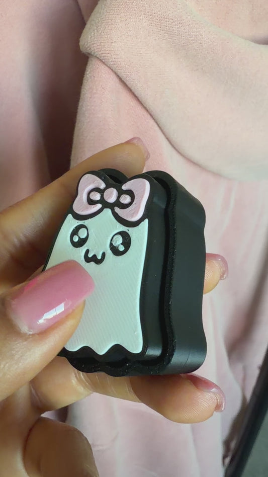 Pretty in Pink Ghost Clicker